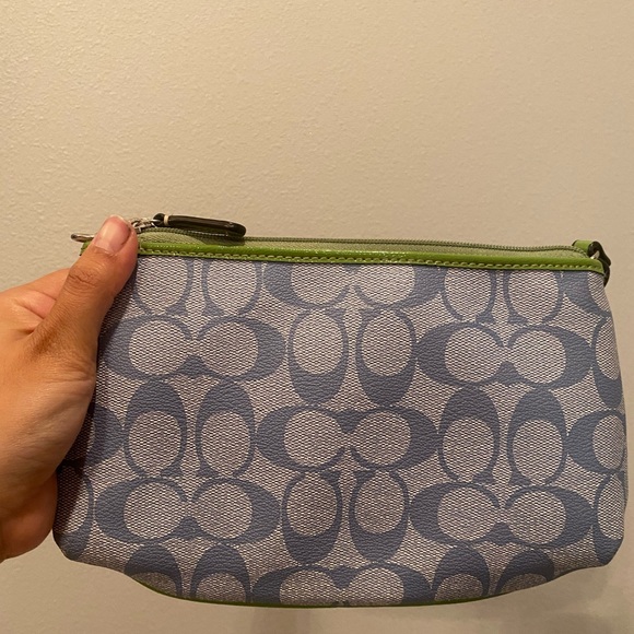 Coach Corner Zip Wristlet In Signature Canvas - Picture 4 of 6